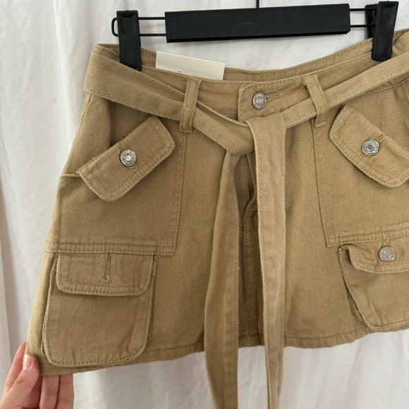 NWT CiCi fashion studio- y2k khaki low rise cargo mini skirt- Large - Picture 3 of 7